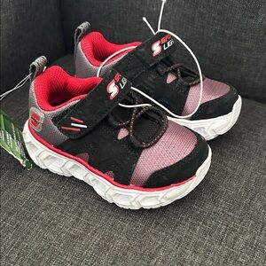NEW 🆕 Sport by Skechers Kids Sneakers - Black and Red with lights size 5